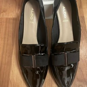 Aldo patent Leather loafers worn one time couple of scratches on side